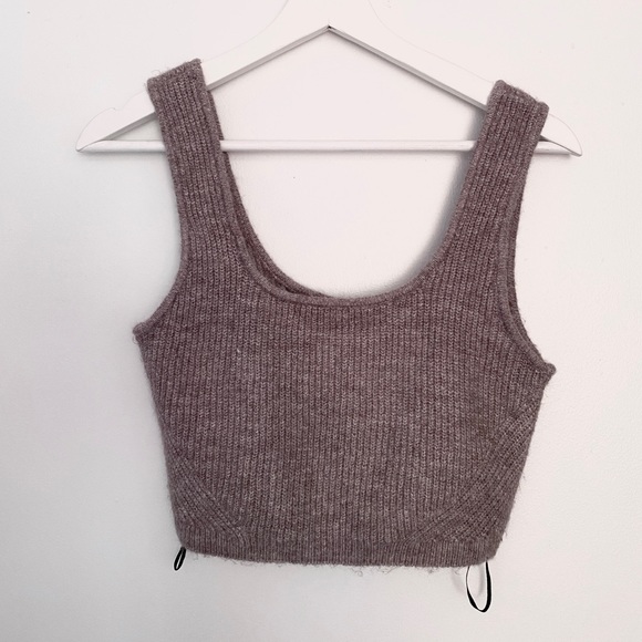 H&M Mauve Knit Sweater Crop Top (NWT) - Picture 3 of 4